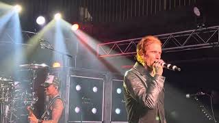 Buckcherry “Whiskey in the Morning” live 2025