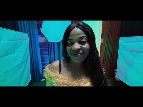 NILI MWITA BABA , Katika maombi, officiel