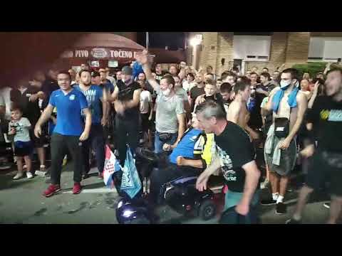 Kohorta ispred stadiona Gradski vrt