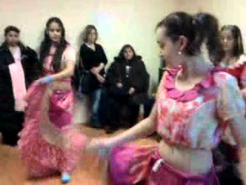 tanečni k  bedra romske