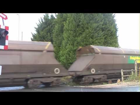 70005 on 4F02, 07:52, Garston - Ellesmere Port Manisty Wharf