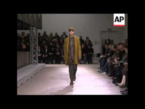 Kenzo presents strong lines in Paris