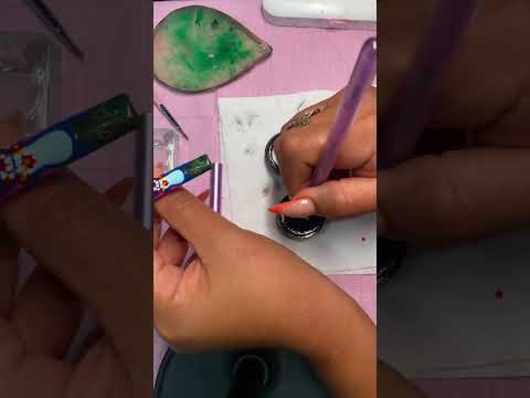Short Stitch Nails