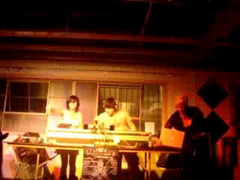 Sweet City L.A. - ROBOTIK BEHAVIOR