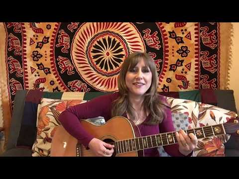 Holly Jukebox 2019 #1 - Bury A Friend (Billie Eilish) acoustic cover