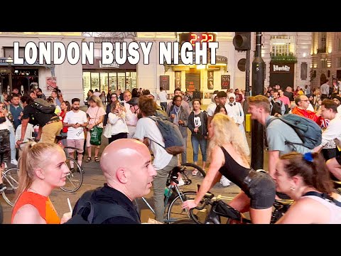 Busy Central London at Night, London Night Walk [4K HDR]