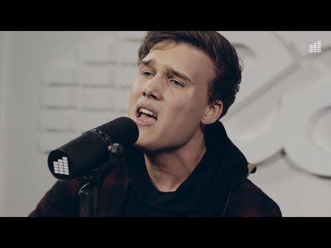 Efraim Leo - You Got Me Wrong (Live @ East FM)