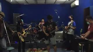 Download lagu (LATIHAN) Andromedha - Konser Rock mp3 Download lagu (LATIHAN) Andromedha - Konser Rock mp3