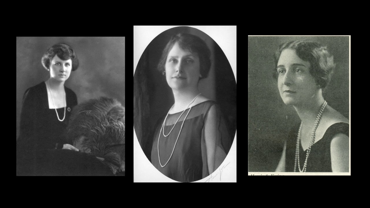 What did students wear to school in the 1920s?