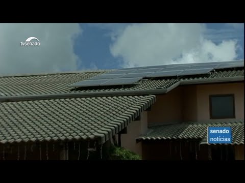 Cobrança de taxa pela geração de energia solar está em debate no Senado