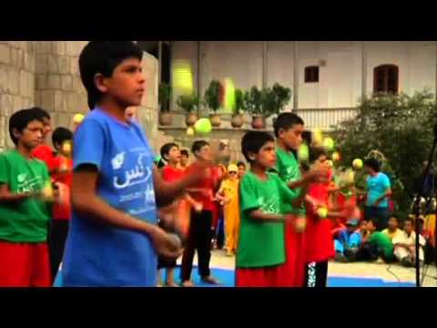 Circus of peers brings smiles to Afghan children