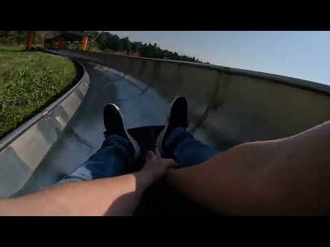 Sommerrodelbahn Malchow, Sommerrodelbahn Affenwald Malchow, linke Seite der zwei Bahnen, onride/POV