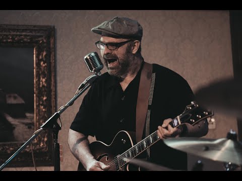 St. Johnny - Sunday Morning Coming Down - Live at Castle Dorth, The Netherlands