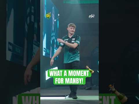 What a moment for Charlie Manby! 🍾