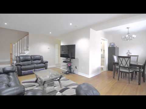 87 Townhouse Crescent, Brampton