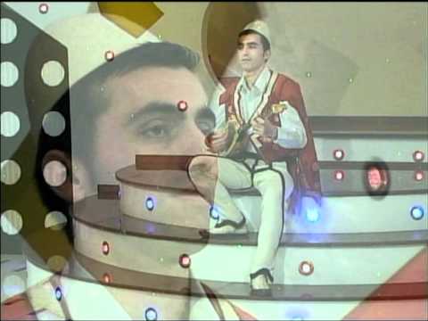 Agustin Pllumbaj - 9 Bajrakt