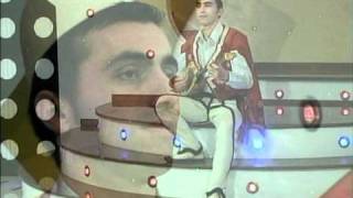 Agustin Pellumbaj - 9 Bajrakt