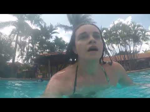 POV: Lara na Piscina pt1 #piscinas