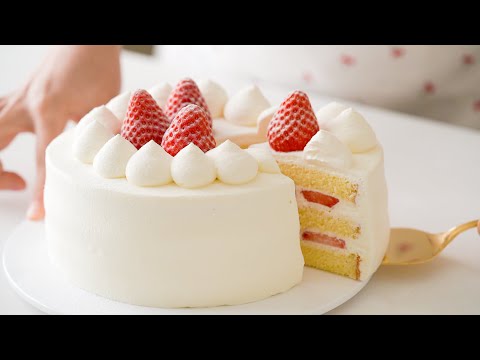 Perfect Strawberry Cake｜Japanese Sponge Cake｜One piece per person is not enough！