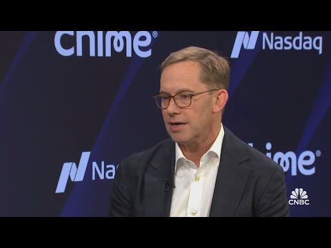 Watch CNBC’s full interview with Chime CEO Chris Britt