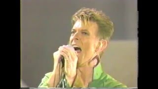 David Bowie – Under Pressure (Live GQ Awards 1997)