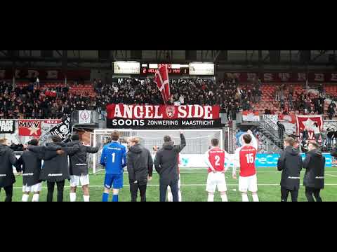 FEEST | Spelers MVV Maastricht feesten samen met supporters na zege op Dordrecht. #SameVollePetaj⚽️🍾