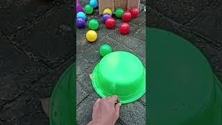 Download lagu menangkap ayam warna warni lucu 😍 #ayamrainbow #mainayam #mainanimpor #ayampelangi #ayamwarnawarni mp3