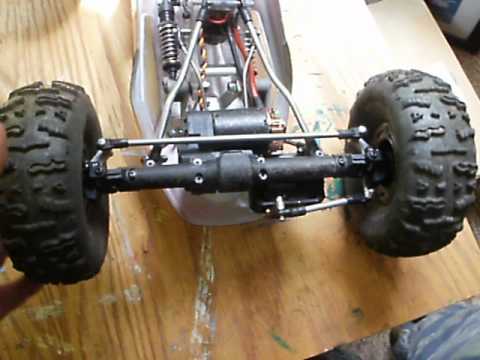 DIY Zero Ackerman Steering Mod: Axial XR10 Crawler
