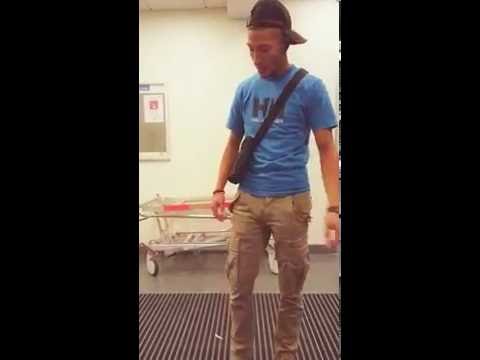 Luciano axelsson r kelly under chous