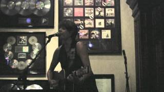 Anne E. DeChant at Swampers for WC Handy Festival 2013  1080p