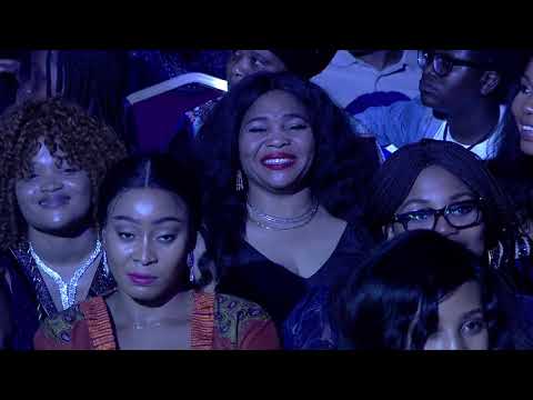 Very funny performance by Mecoyo #AYLive in Lagos 2018