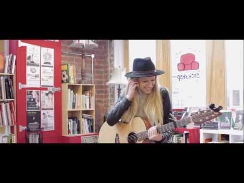 Anna Pancaldi 'Out Ahead': Big Comfy Sessions