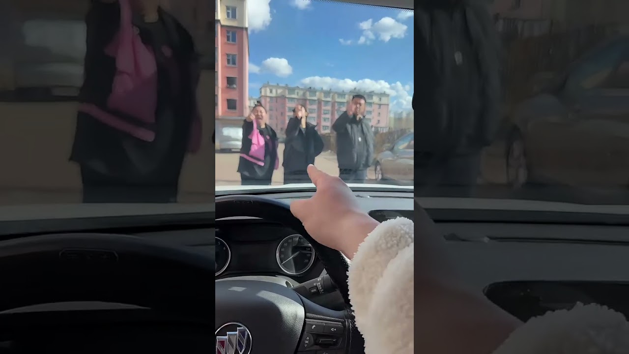 5227271988112027368 Bc 4 D 33 C 930733035 7752 Hd 15