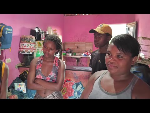 REPÓRTER MATUTO VISITANDO BIA E FAMÍLIA DOS LIBÂNIO EM CACHOEIRINHA MIRANDIBA PERNAMBUCO.