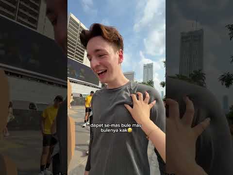 Day 1 Jualan Merch Pacar Di CFD