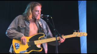 Lime Cordiale - Falling up the Stairs (Live at BluesFest)