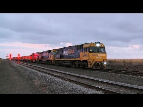 Pacific National Steel Train - PoathTV Australian Trains & Railways 2017