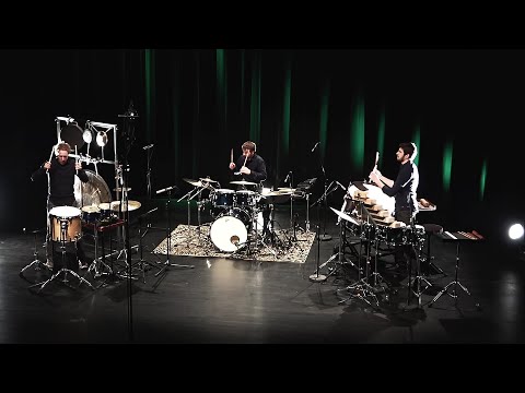 Nicolas Martynciow: ZOO (for percussion trio)