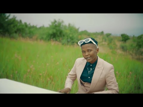 Waxy Kay - Takumbuka ( Official Music Video )