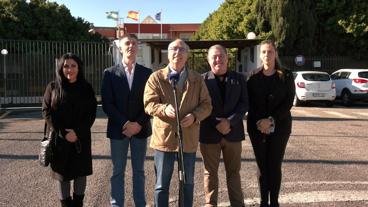 El parlamentario andaluz José María Ayala visita Manilva