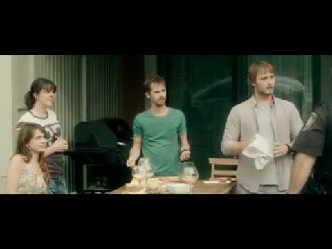 Qu'est-ce qu'on fait ici ? (Julie Hivon) - Bande annonce