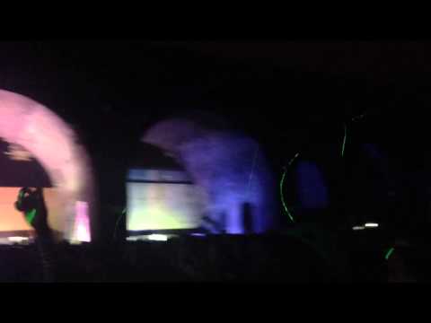 Double 99 - Rip Groove Circo Loco in the arena