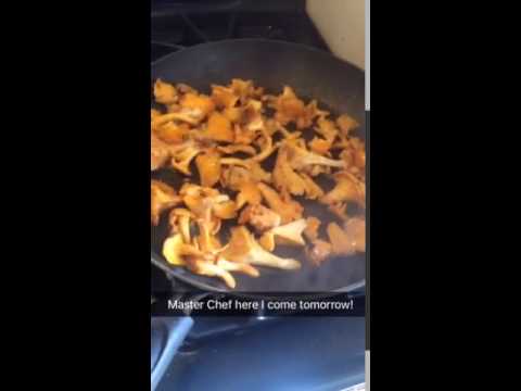 Sauté Chanterelle Mushrooms
