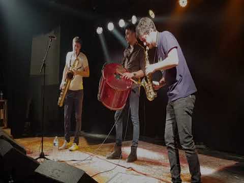 Couriaut Sax Band Plinn