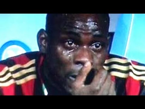 BALOTELLI SCOPPIA IN LACRIME DOPO LA SCONFITTA CONTRO IL NAPOLI