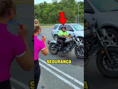 Limpando o carro de um desconhecido de graça! 🚗😳