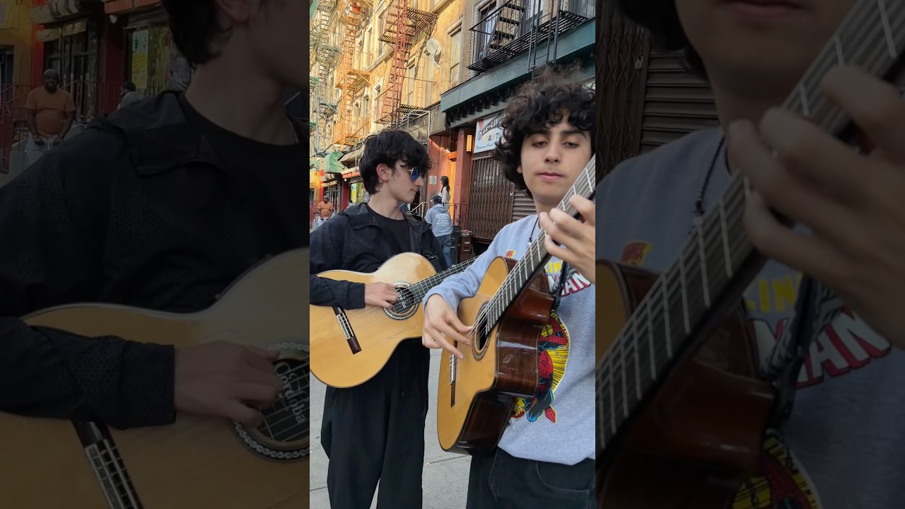 Playing guitar on the streets of NYC! #nyc #shorts #gipsykings