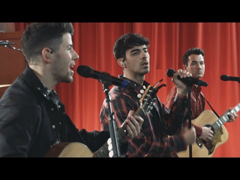 Jonas Brothers - Year 3000 (Live from LA)