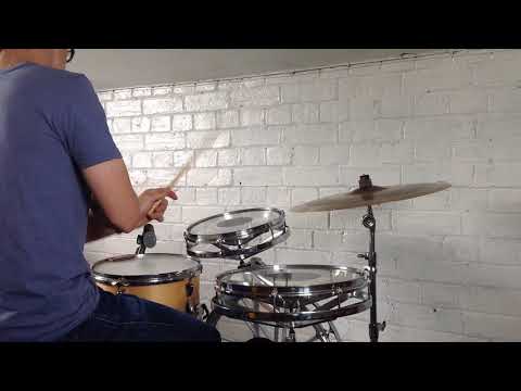 Vintage Rototom bop drum kit demo