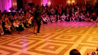 Sebastian Arce y Mariana Montes tango performance at TangoAmadeus